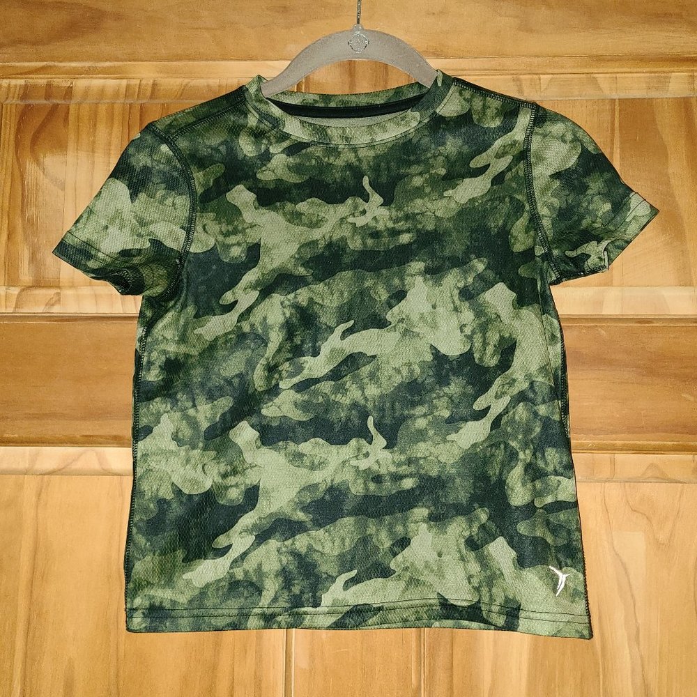5/$20 Boys Old Navy Active Go-Dry Green Camo Short Sleeve T Shirt